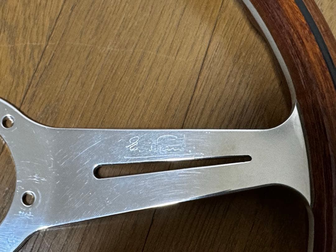 ハイエース　NARDI ナルディ CLASSIC VITE 360mm ボス付き