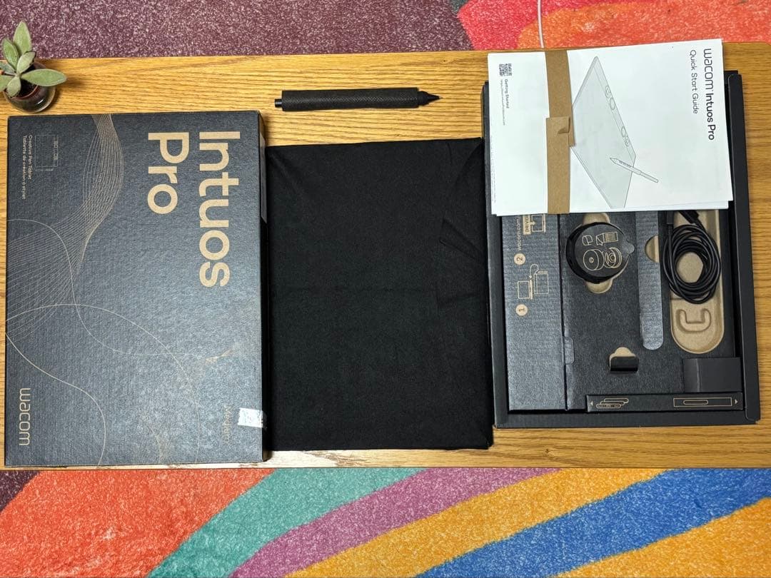 液タブ・ペンタブ Wacom Intuos Pro Medium