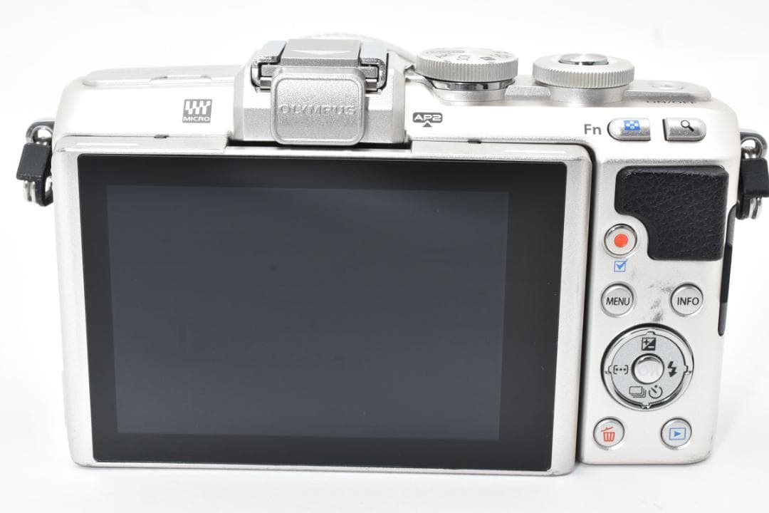 ★Wi-Fi対応★ OLYMPUS PEN E-PL7 レンズキット