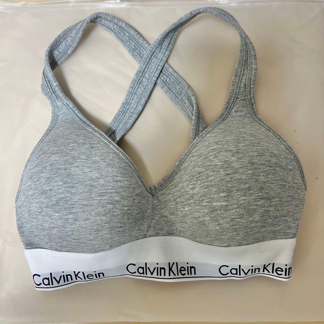 ⭐︎最終値下　試着のみ ブラ　ブラック、グレー2枚セット