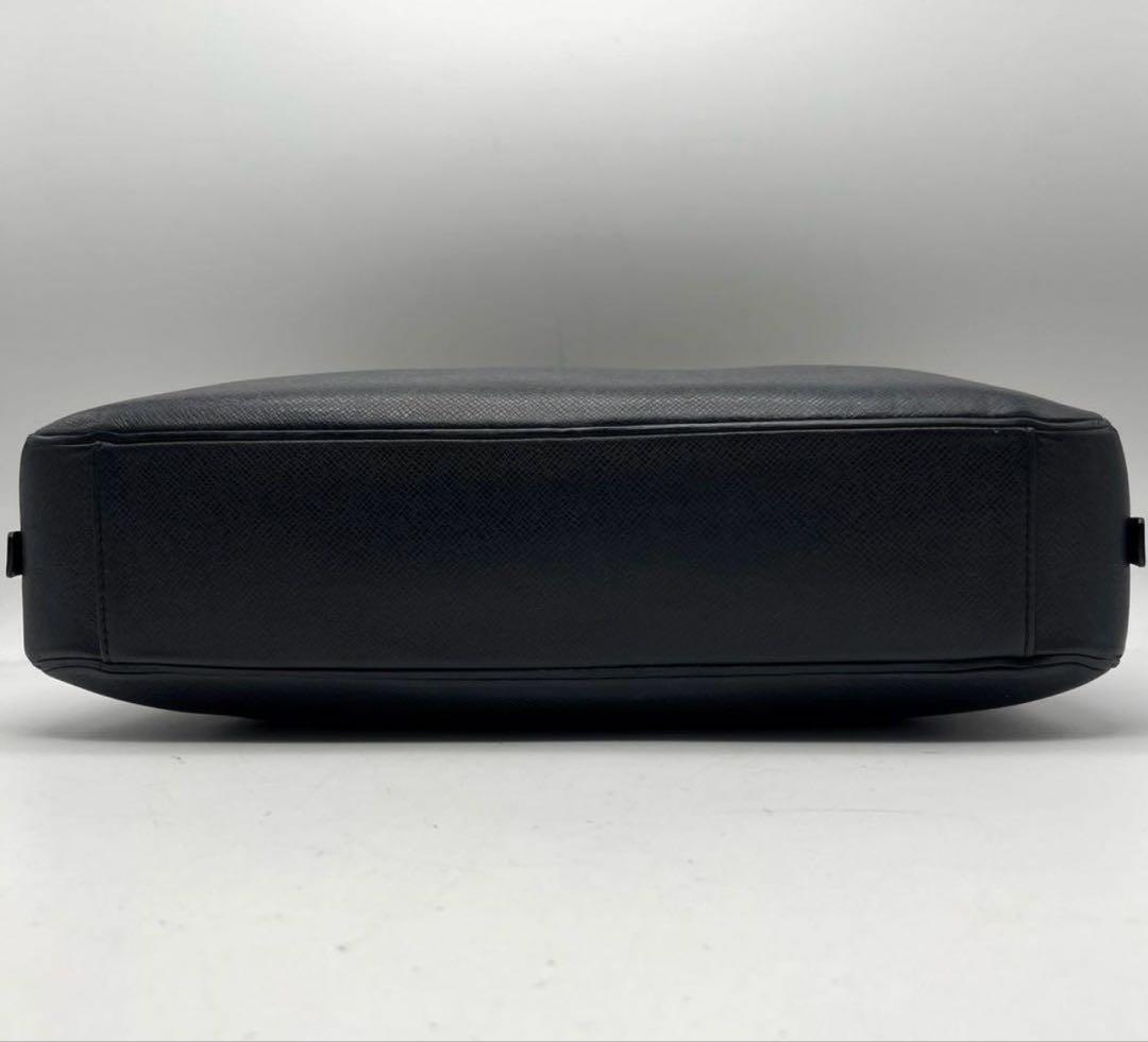 ルイヴィトン ネオ イゴール タイガ ビジネスバッグ ブリーフケース A4可