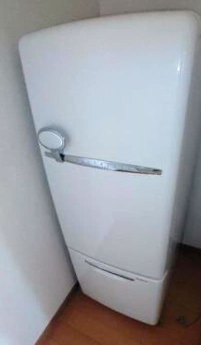 牛*檎様 ノスタルジックデザイン レトロスタイル 冷凍冷蔵庫ナショナル NR-B