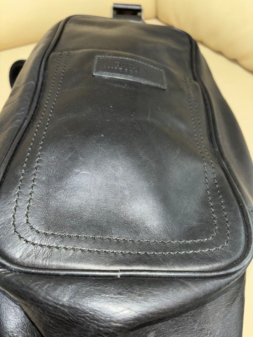 【BALLY 】ボディバッグ ／黒