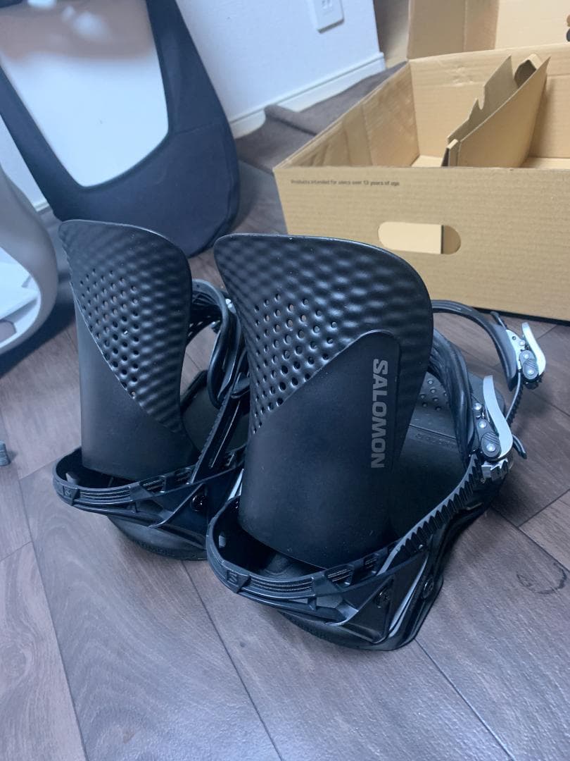 24-25 SALOMON サロモン HOLOGRAM ホログラム