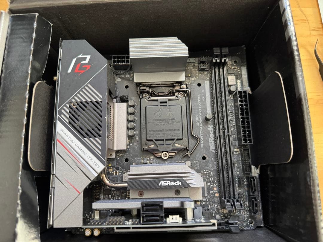 Z490 Phantom Gaming-ITX／TB3 LGA1200