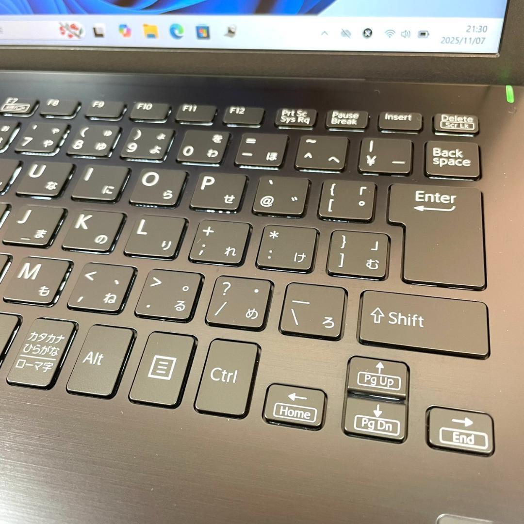 ★ぽぽ★ バッテリー良好 2020年製 第10世代 VAIO NN0