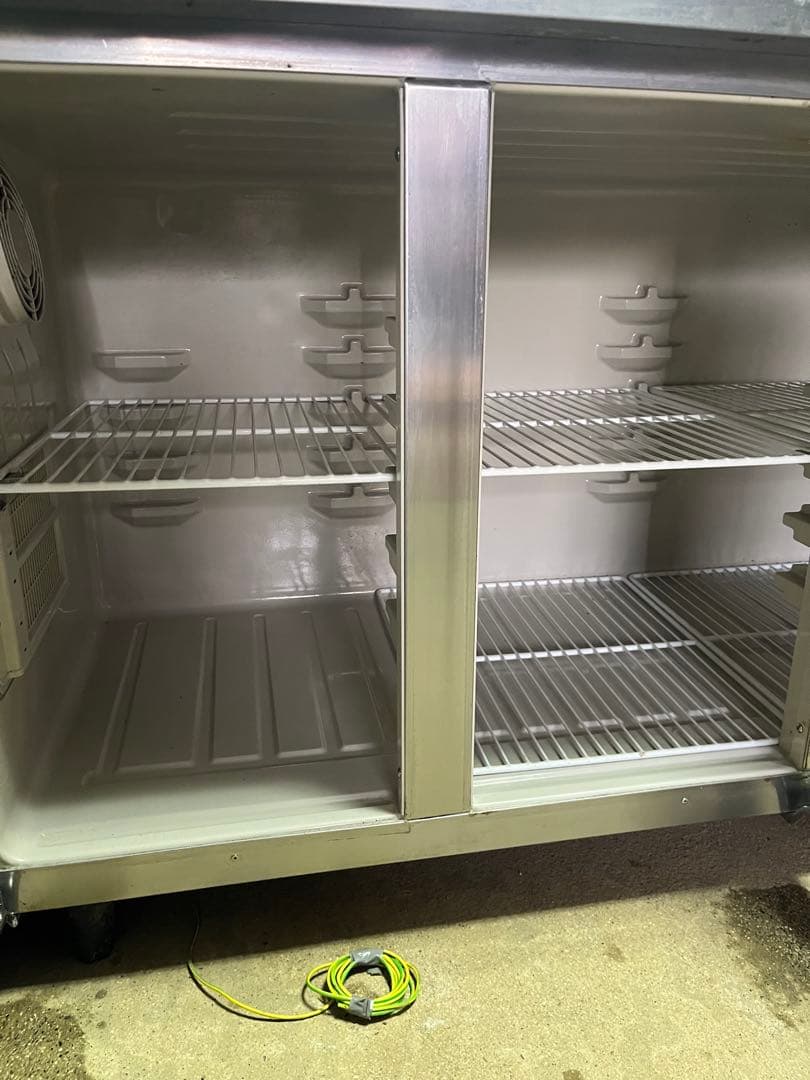 ホシザキ業務用テーブル形冷蔵庫