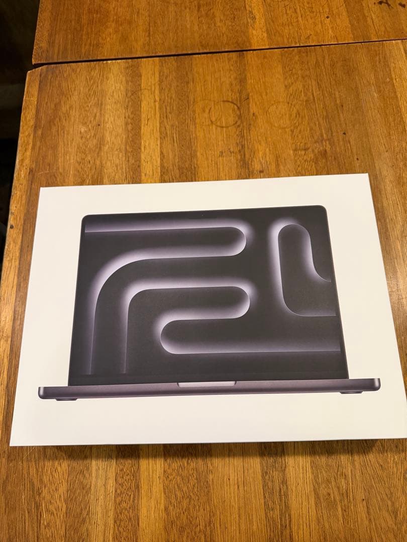 未開封 MacBook Pro スペースグレー