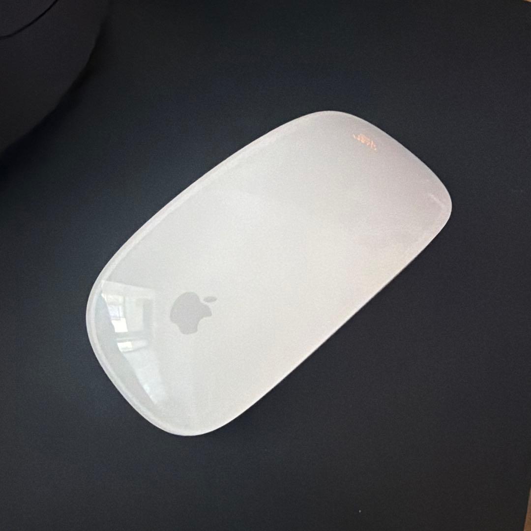 Apple MacBook Pro 2025チップM4 + Mac mouse