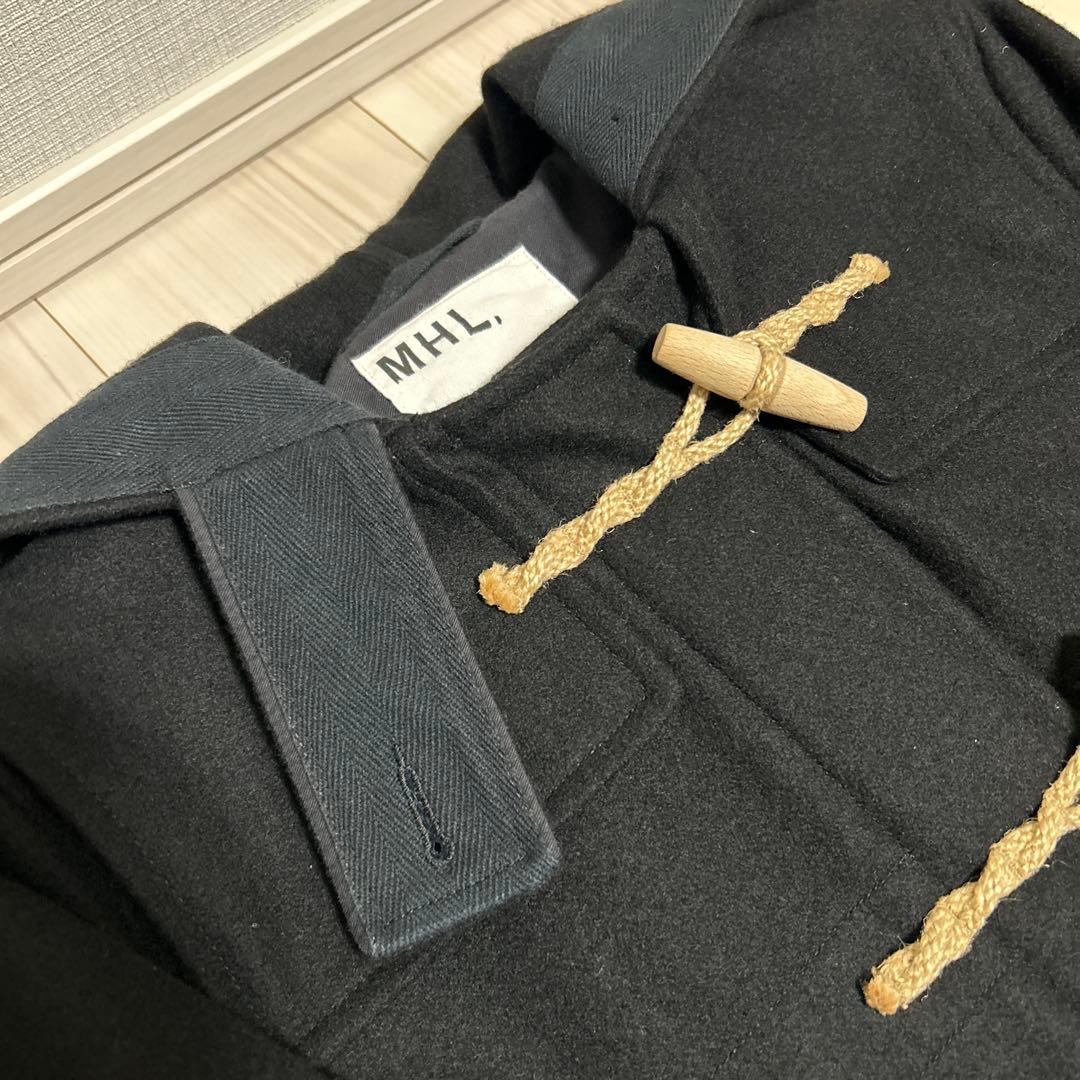 MHL. ブラック ダッフルコート　TOUGH WOOL MELTON
