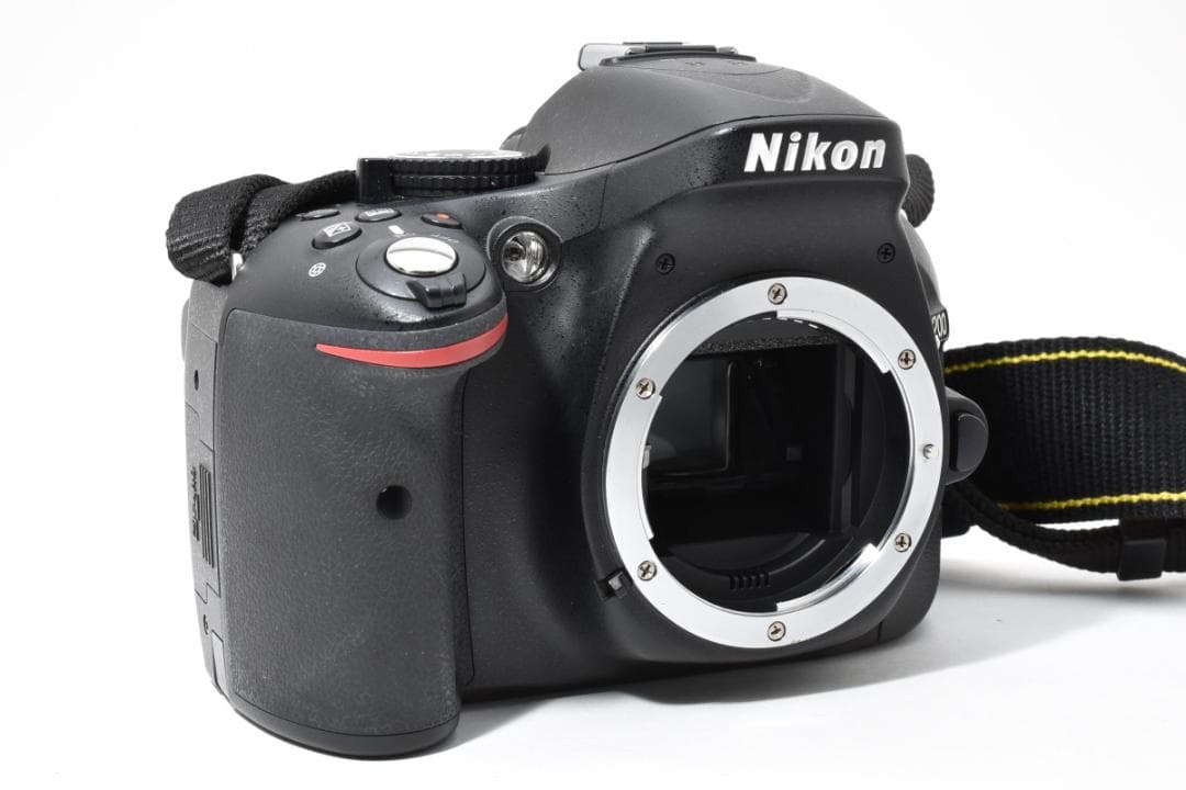 ★撮影枚数3913枚・超美品★ ニコン D5200 ボディ #21569