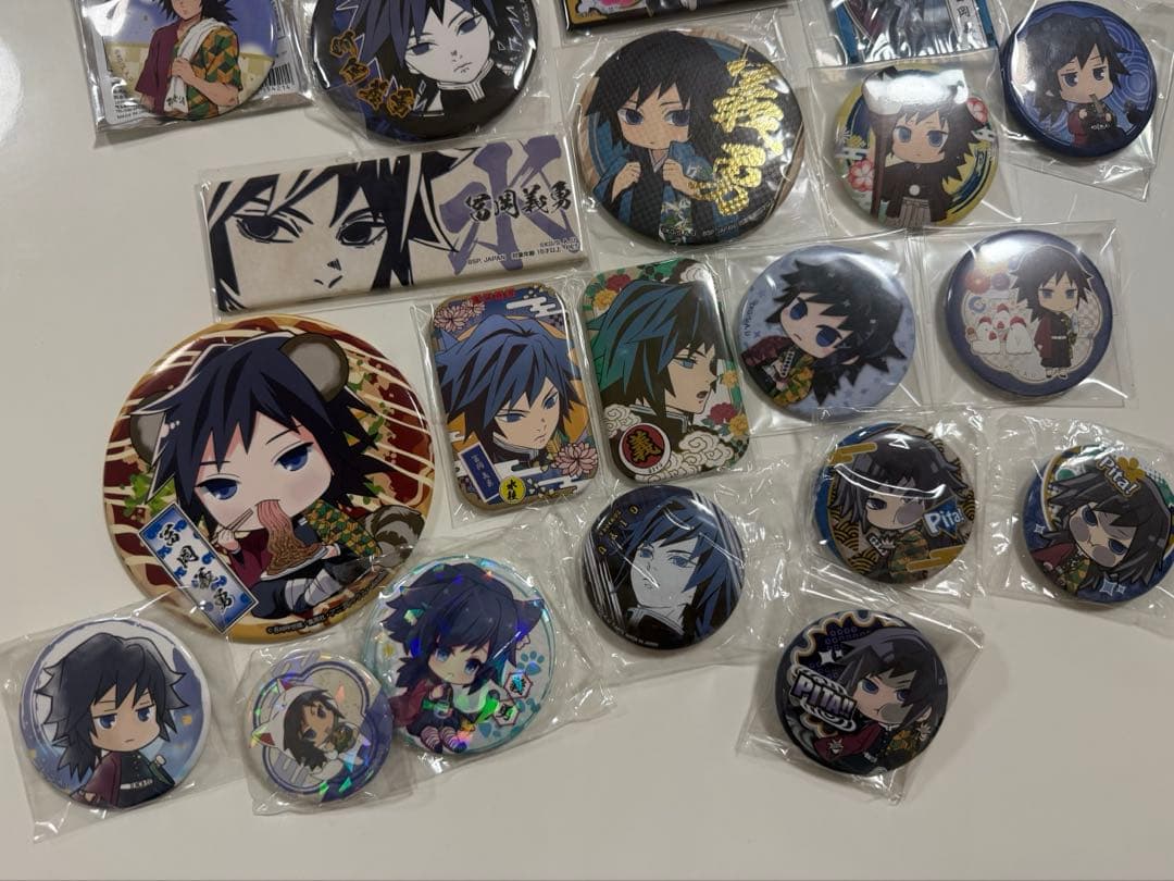 鬼滅の刃　冨岡義勇　缶バッジ　まとめ売り