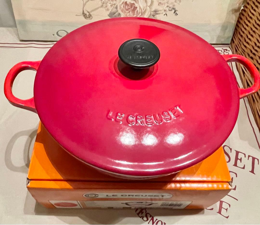 ＊＊マルミット２２cm　ル・クルーゼ＊＊美品　レッド