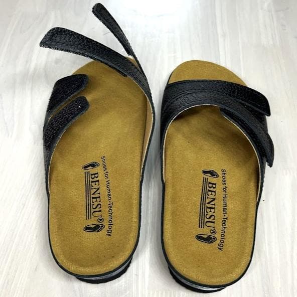 専用出品　新品 23㎝ 0092B ベネッシュ BENESUスリッパ 黒 室内履