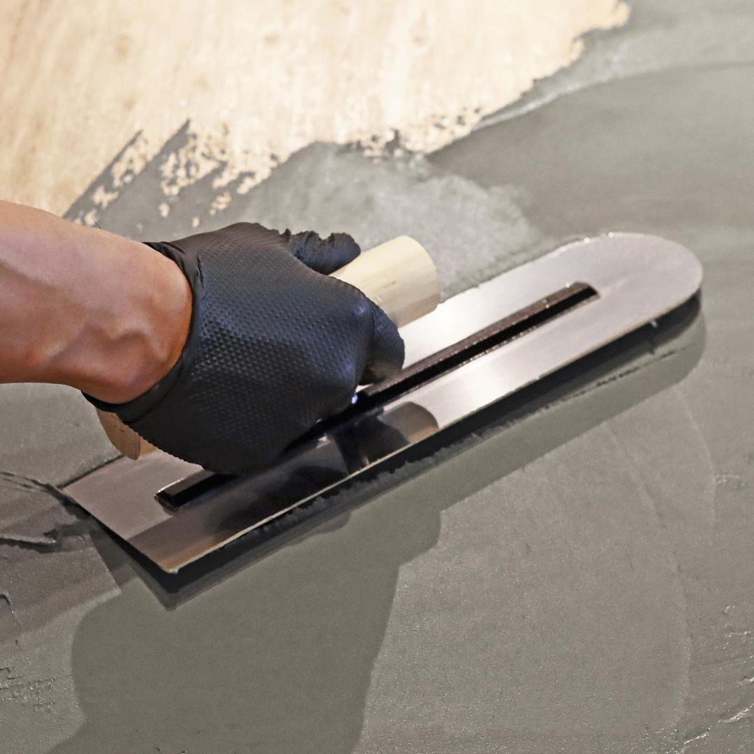 カウンターデスク｜横幅140cm｜ライトグレー｜薄塗りモルタル｜四角脚