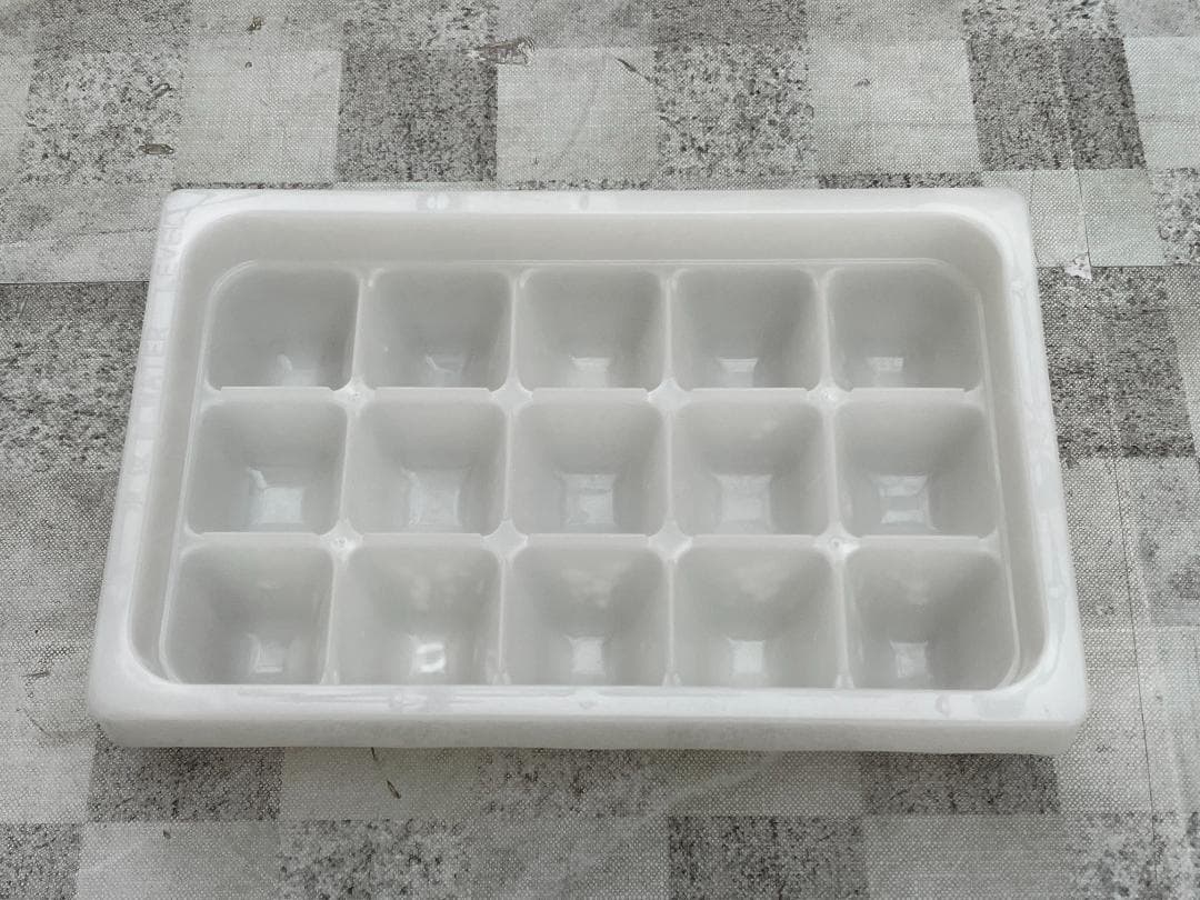 愛知岐阜/送料込★美品★シャープ 137L冷蔵庫 SJ-C14A-W 2015年