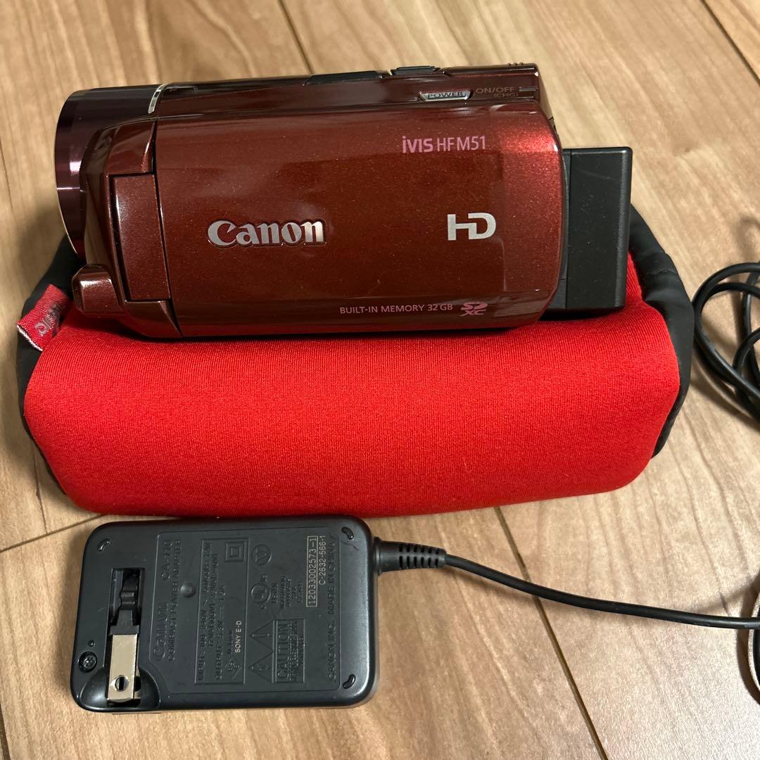 Canon HD ビデオカメラ 10倍光学ズーム 充電器・バッグ付き　HFM51