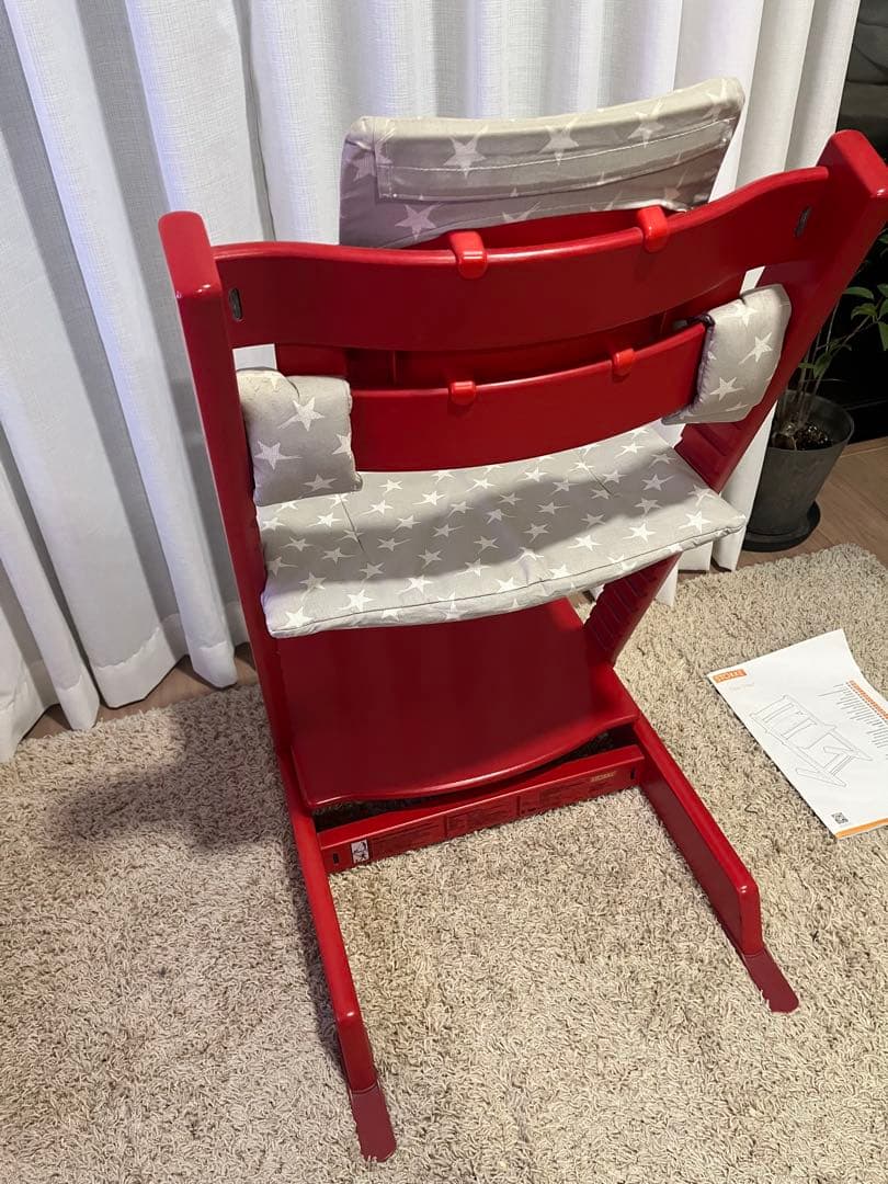 まい　STOKKE トリップトラップ レッド クッション付き 美品