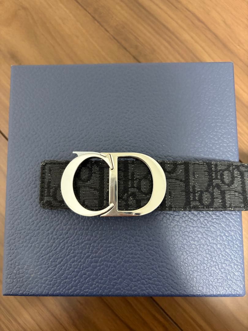 Dior ロゴバックルベルト