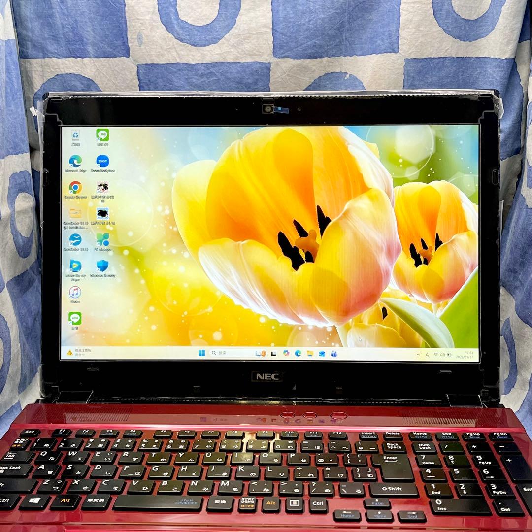 爆速SSD512&メモリ12☆i7☆大人気赤PC♪ブルーレイ&カメラ！Win11