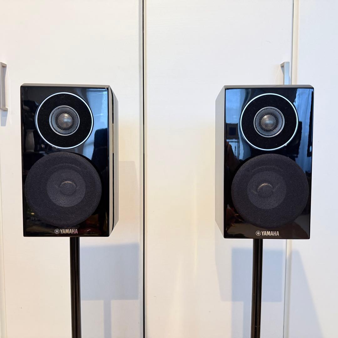 ヤマハ NS-B700 BP ピアノブラック スピーカー ペア　スタンド付き