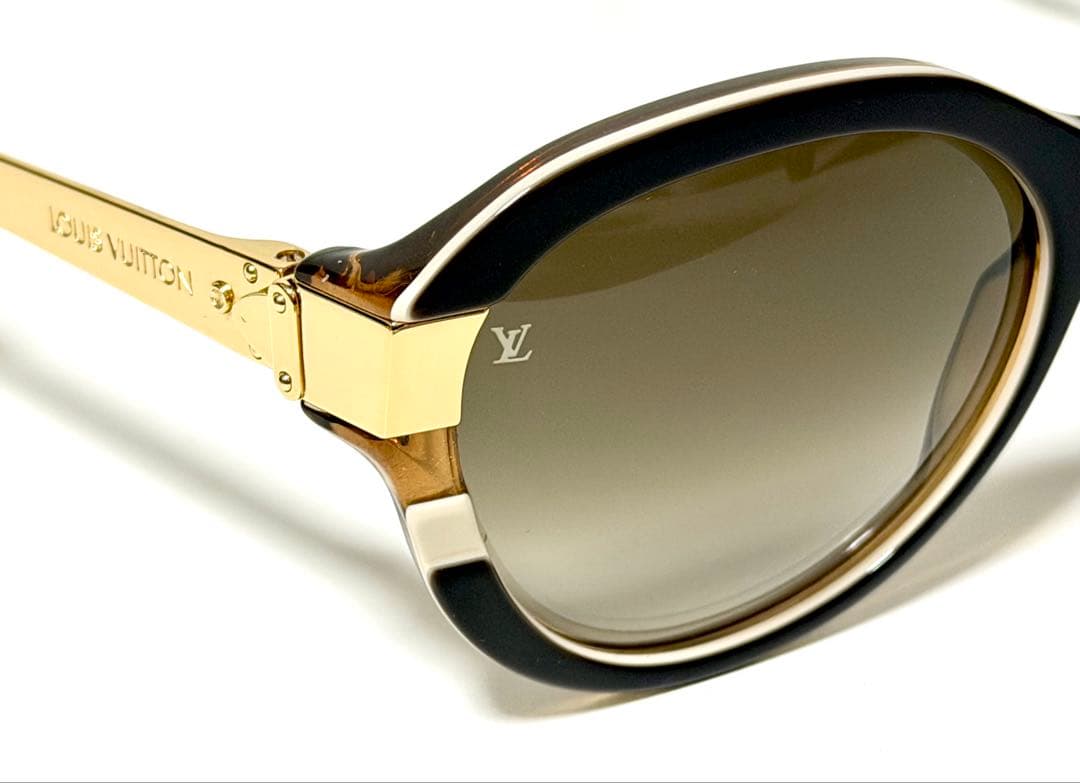 ■Bearcat■✨美品⚜️LOUIS VUITTON⚜️サングラス