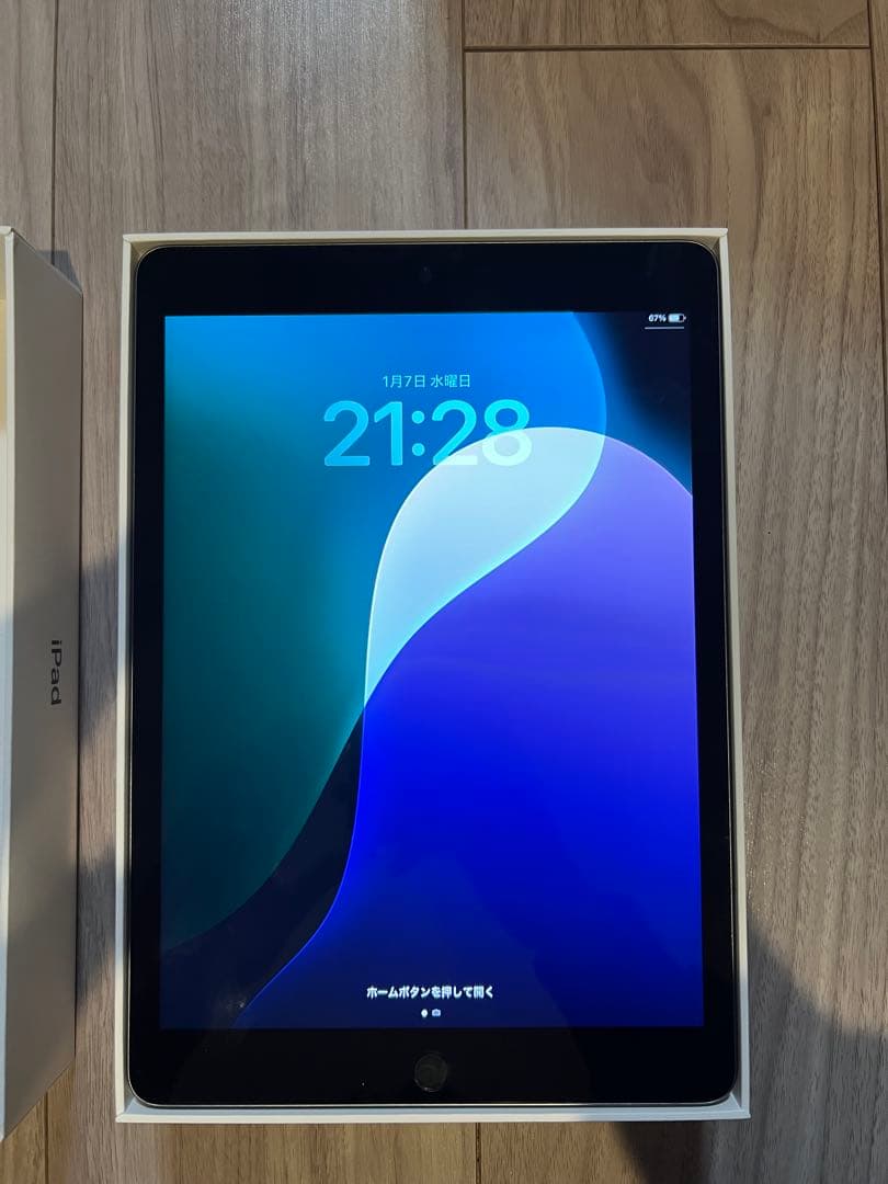 ipad (第９世代) wi-fi 64gb スペースグレイ本体　＋保護フィルム