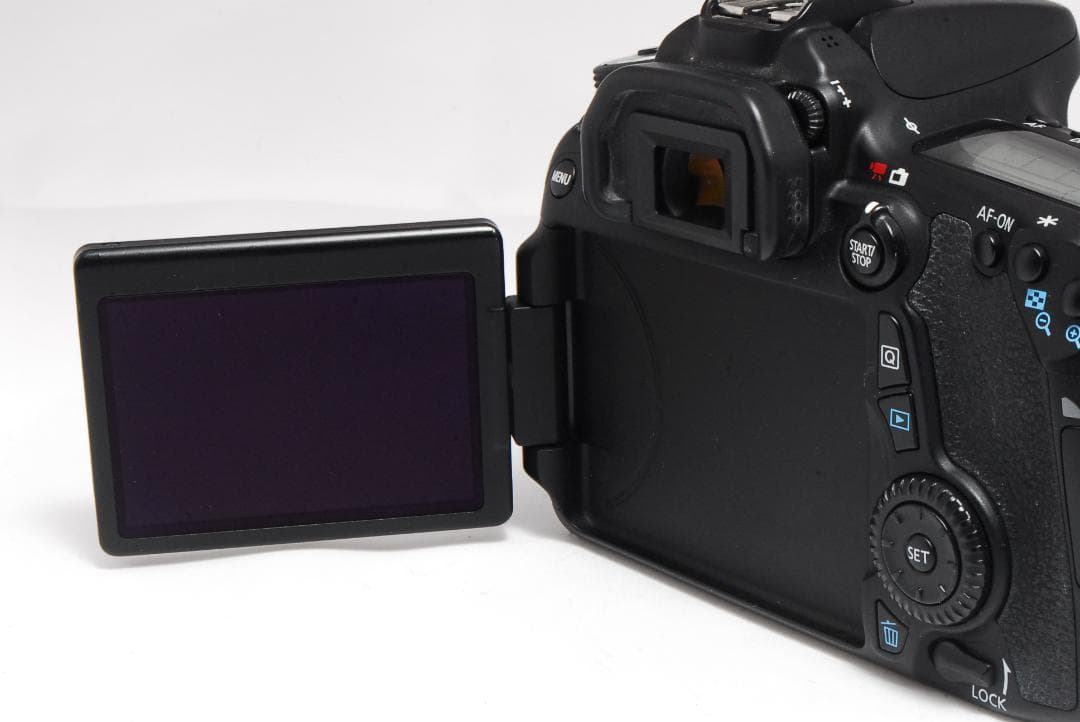 Canon EOS 70D レンズキット／美品／動作良好／初心者◎／すぐ撮影OK