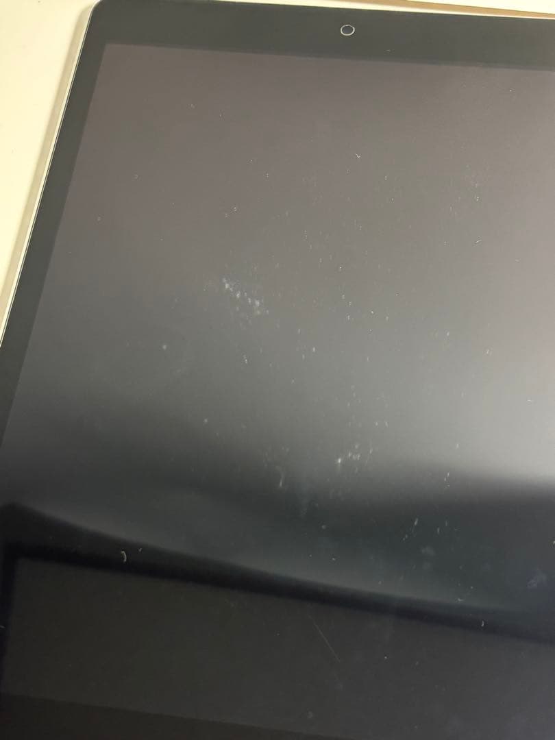 iPad 第9世代 64GB Wi-Fi+セルラー（シルバー）