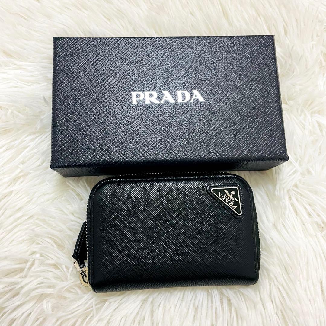 極美✨付属付き✨PRADA ケース ラウンド サフィアーノレザー 黒
