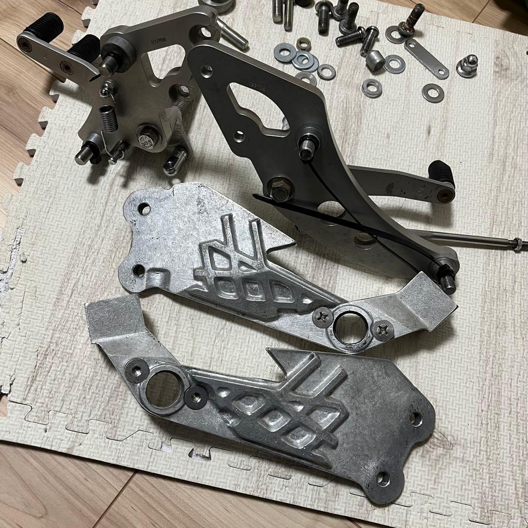 ゼファー750 BEET スーパーバンクステップ 絶版 バック ビート