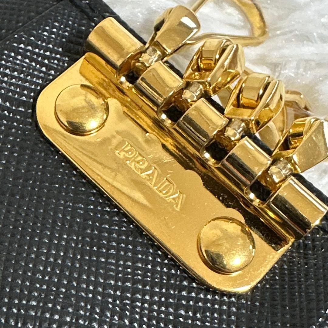 megane 未使用級✨PRADA キーケース 4連 サフィアーノ レザー