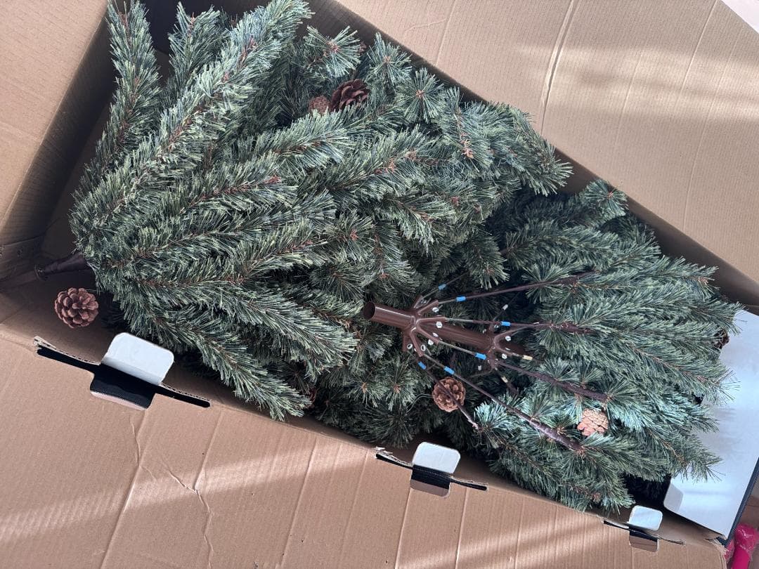 アルザスクリスマスツリー　Alsace 210cm、ライト 200球、収納袋