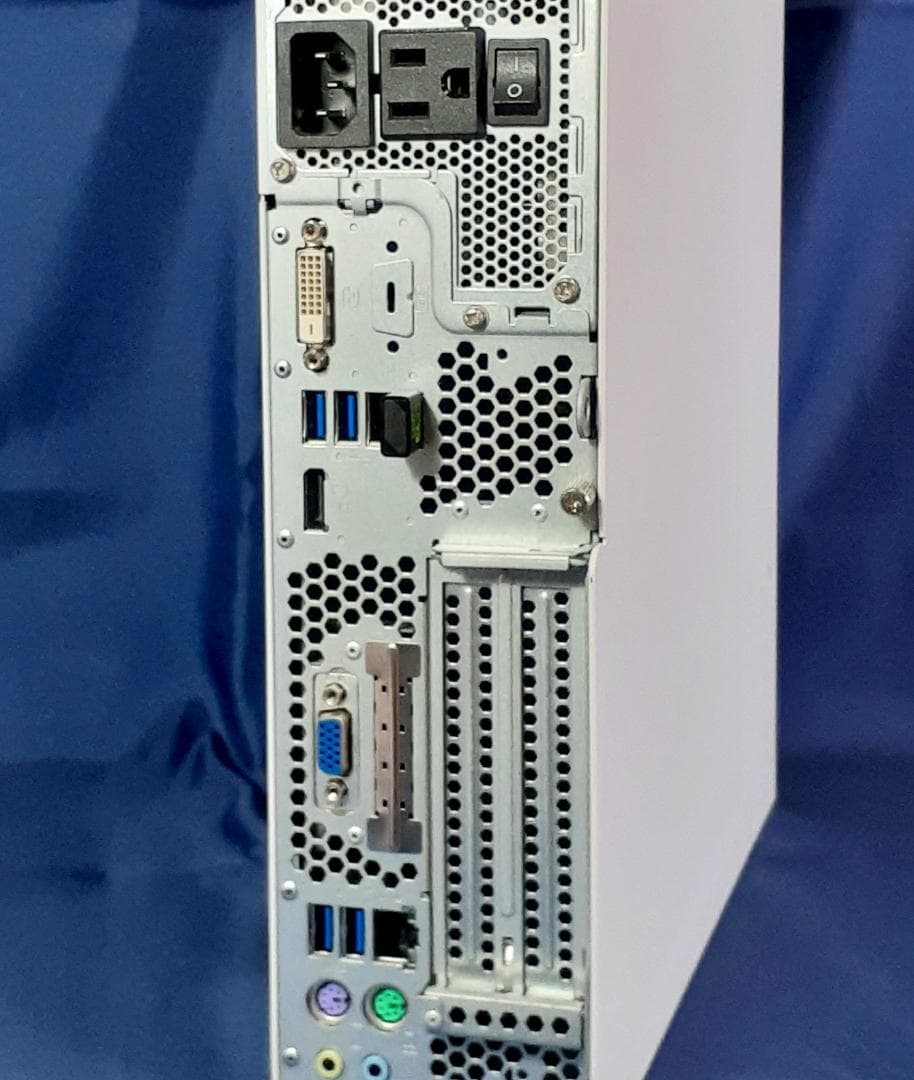 11富士通 i5第9 Win11 16GB 無線LAN Office SSD 他