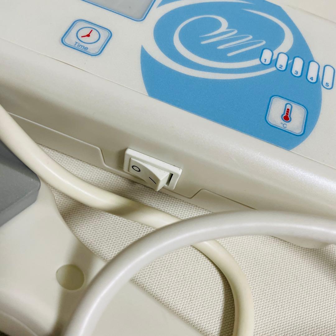 マザーズエンブレイス　温熱美容機器　定価132,000(税込)