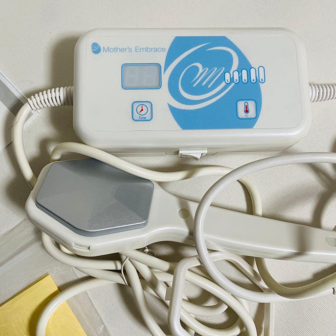 マザーズエンブレイス　温熱美容機器　定価132,000(税込)