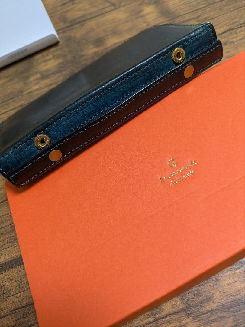 Arcaneuk アルカヌーク　レガシー　長財布　ターコイズ