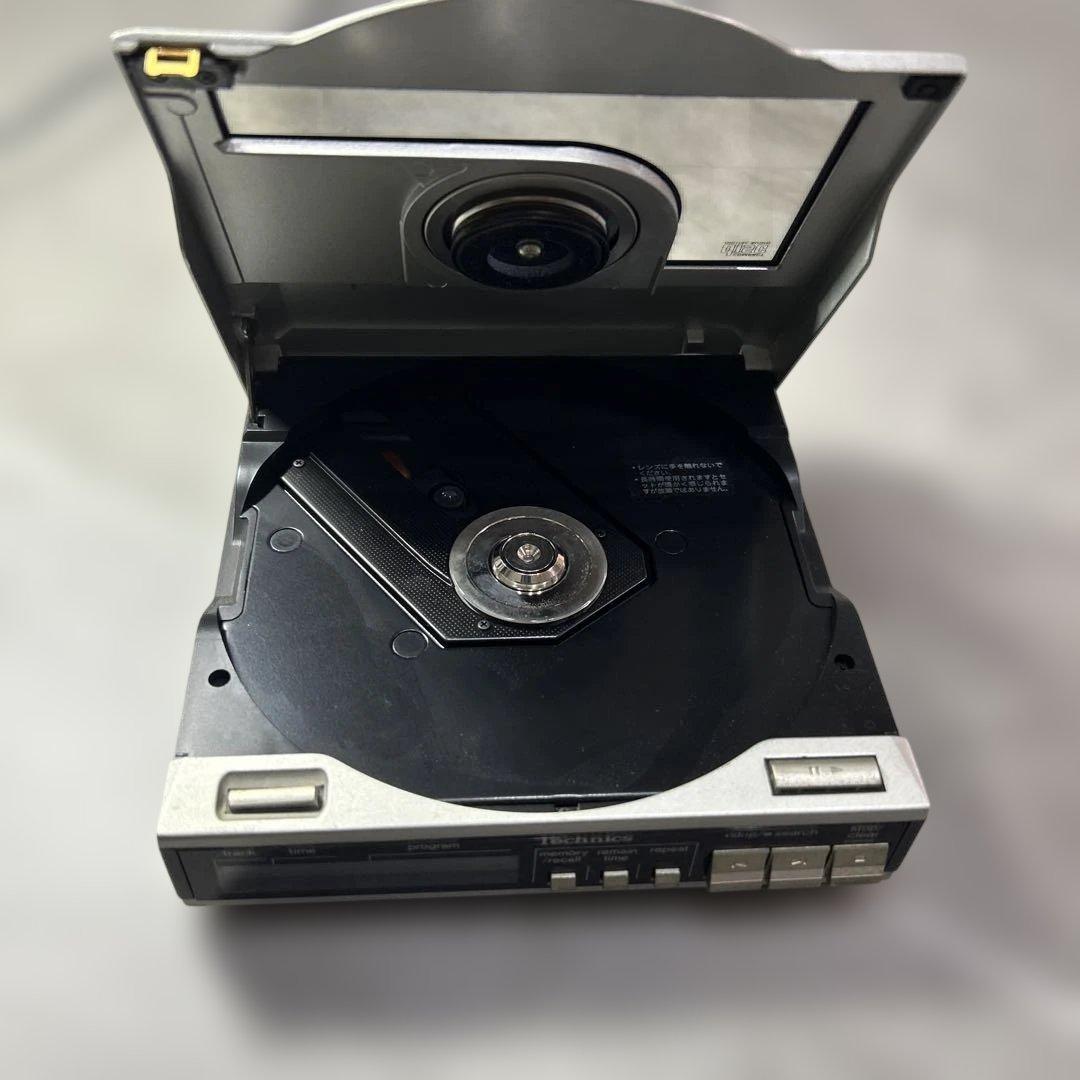 d*9様 携帯用CDプレーヤー Technics SL-XP7