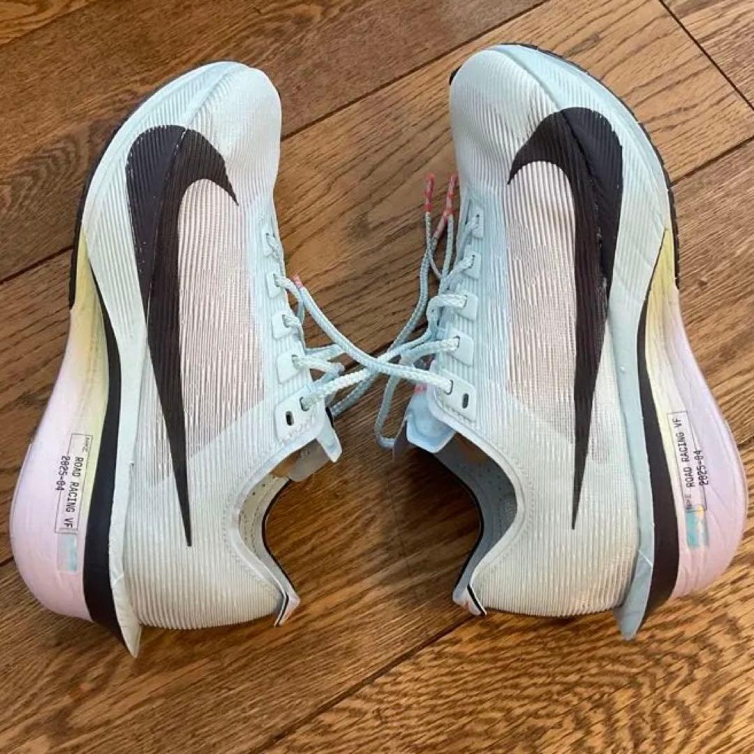 ナイキ ヴェイパーフライ4 23.5 ナイキストア購入