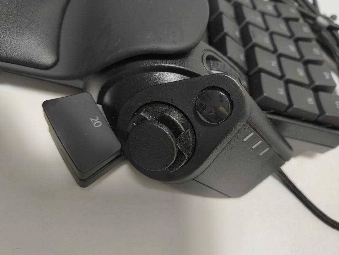 Razer Tartarus Pro 左手デバイス