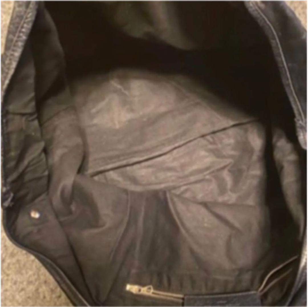 Balenciaga バレンシアガ ネイビーカバ