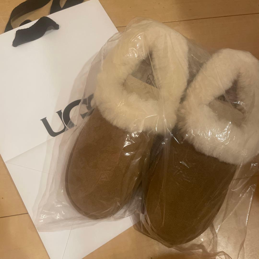 UGG nita w7 24cm 新品未使用