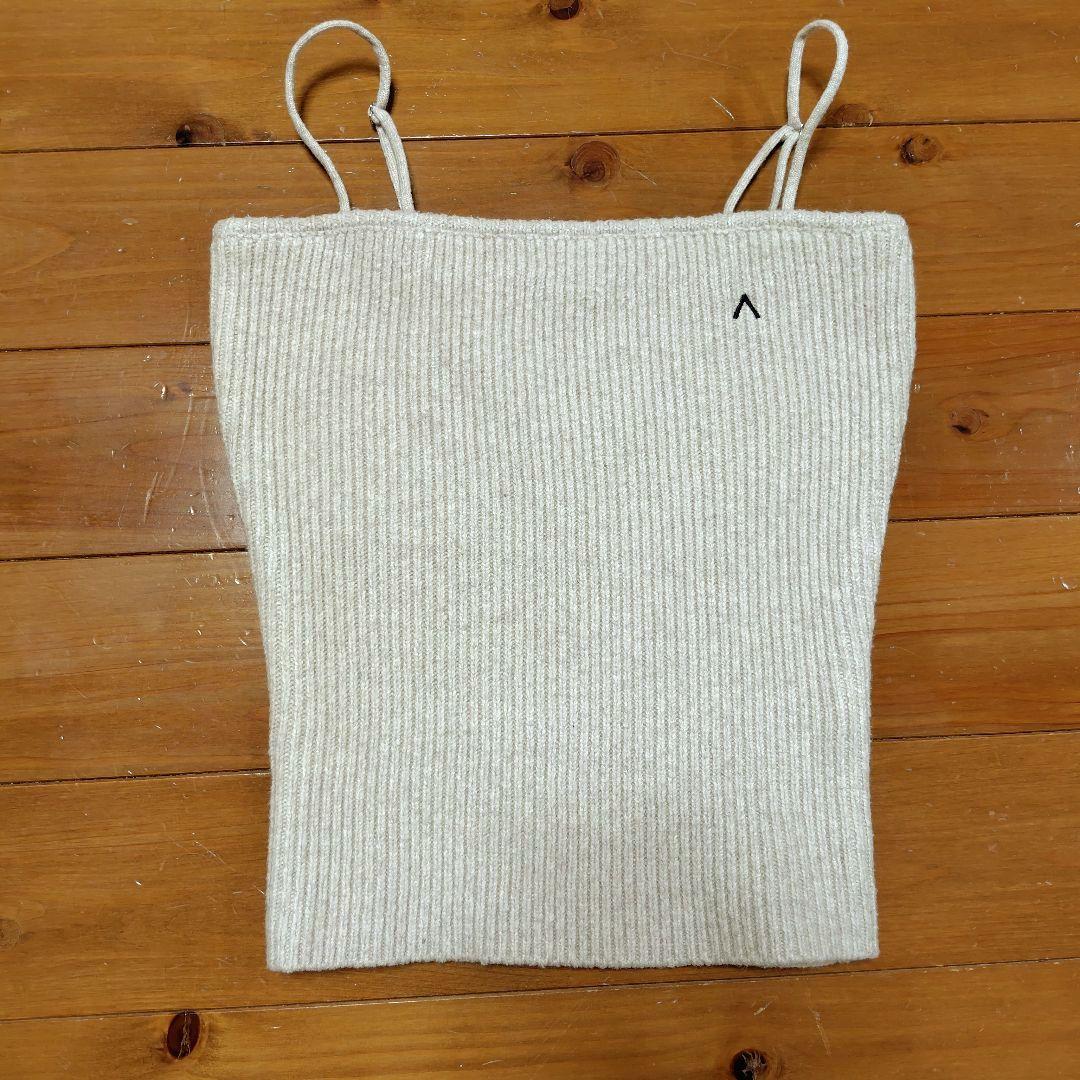 andmary Delta button tops ベージュ