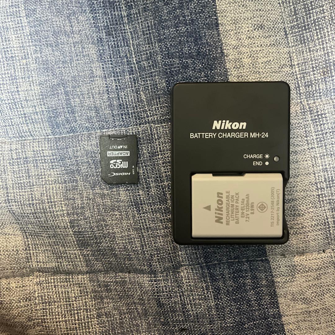 【カメラ】NikonD5600 本体&レンズ(18〜55mm,70〜300mm)