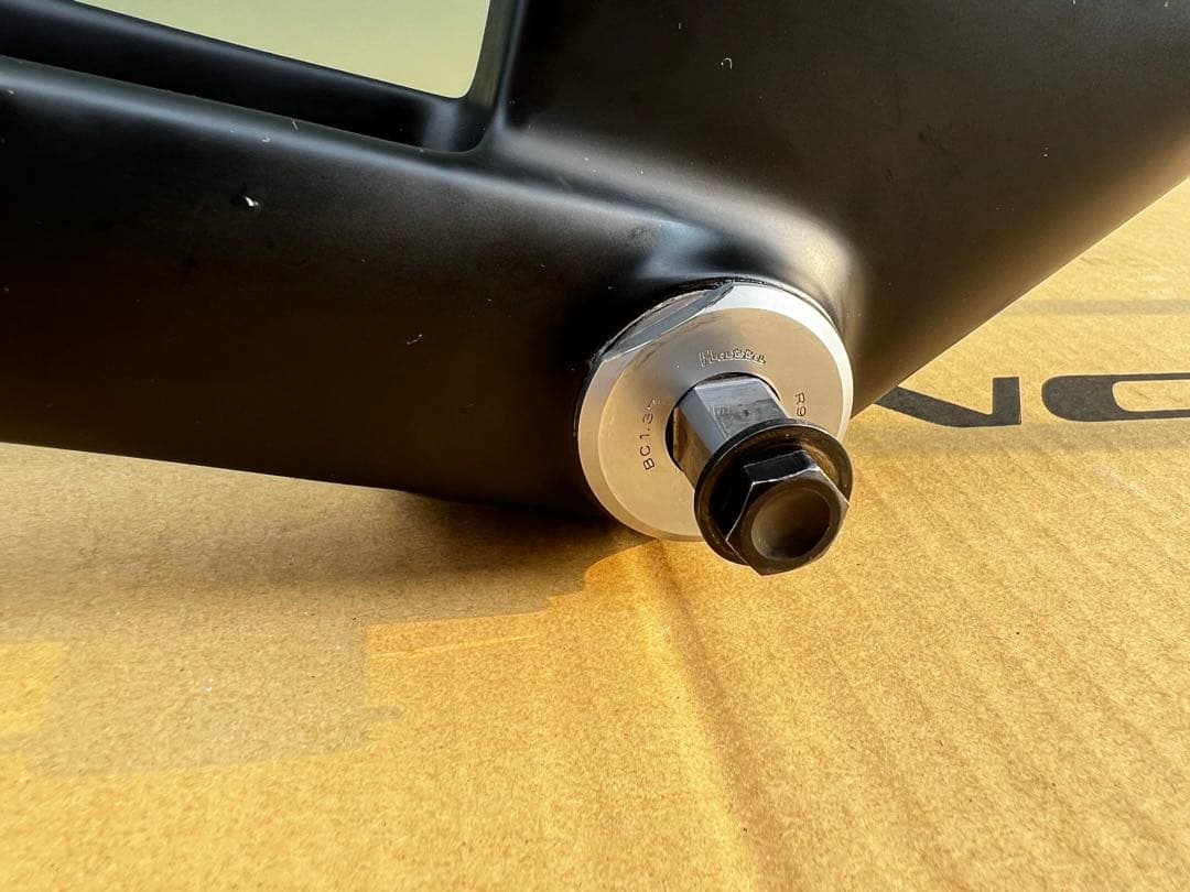 ブリヂストン　カーボンフレーム　ＴＥ９　Ｌサイズ