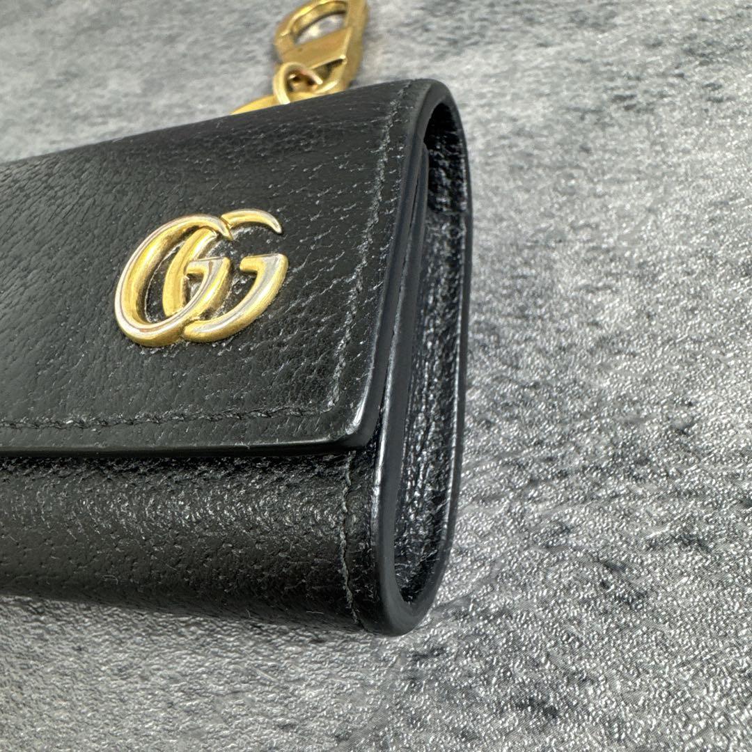 GUCCI AirPodsケース オールレザー ゴールド金具 ブラック　人気