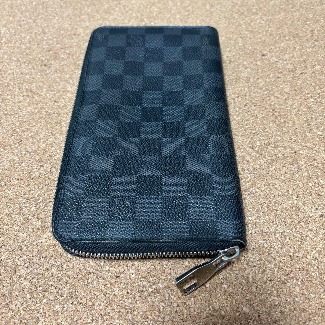 ルイヴィトン ダミエ グラフィット ジッピー オーガナイザー 長財布 黒