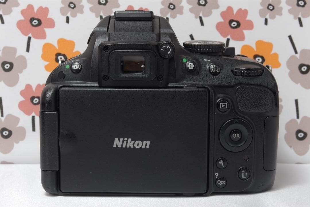 ❤Nikon D5100❤秋の行楽シーズンに❤Wレンズ❤スマホ転送OK❤美品❤