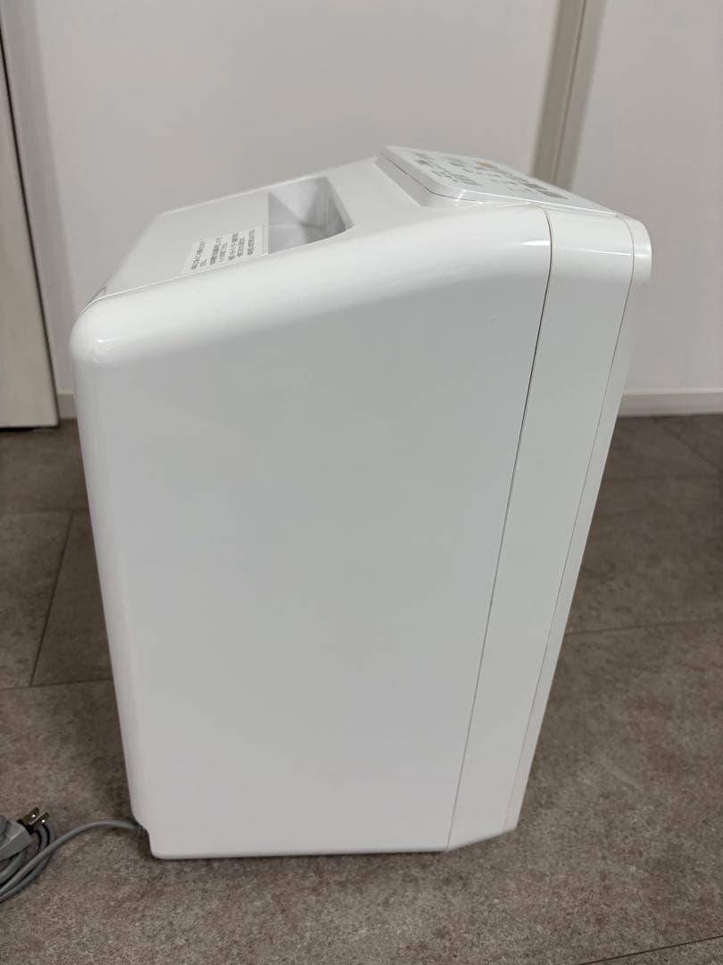 富士通ゼネラル　加湿除菌脱臭機　PLAZiON DAS-303K-W