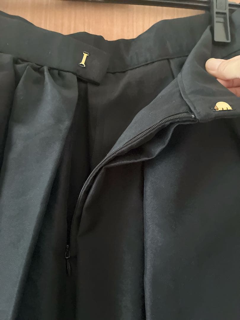 SEVENTEN オーガンジースカート（ブラック・M)